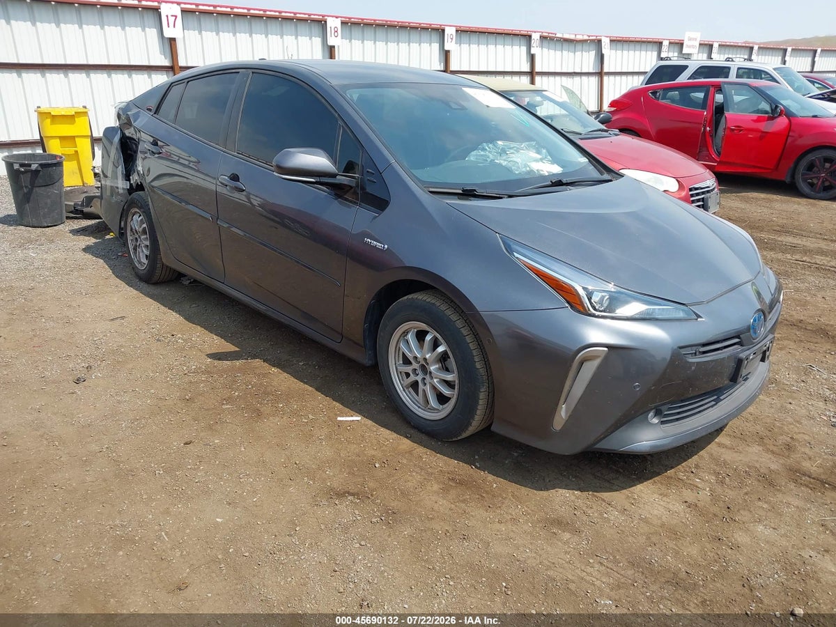 2019 TOYOTA PRIUS XLE