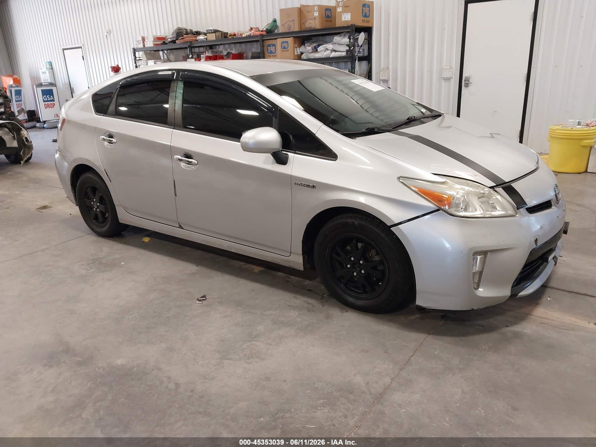 2013 TOYOTA PRIUS THREE