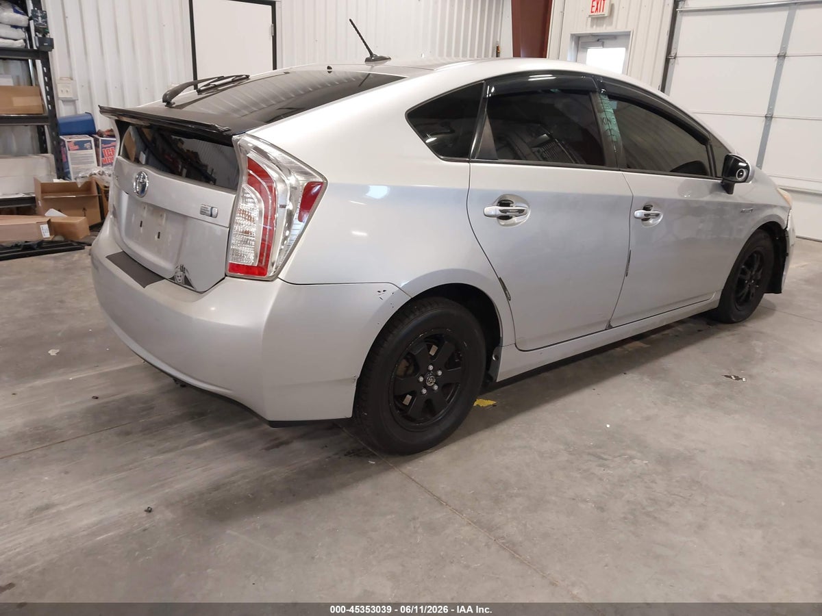 2013 TOYOTA PRIUS THREE — снимка 4