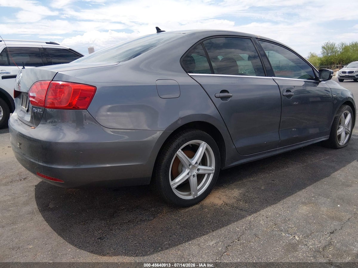2011 VOLKSWAGEN JETTA 2.5L SEL — снимка 4