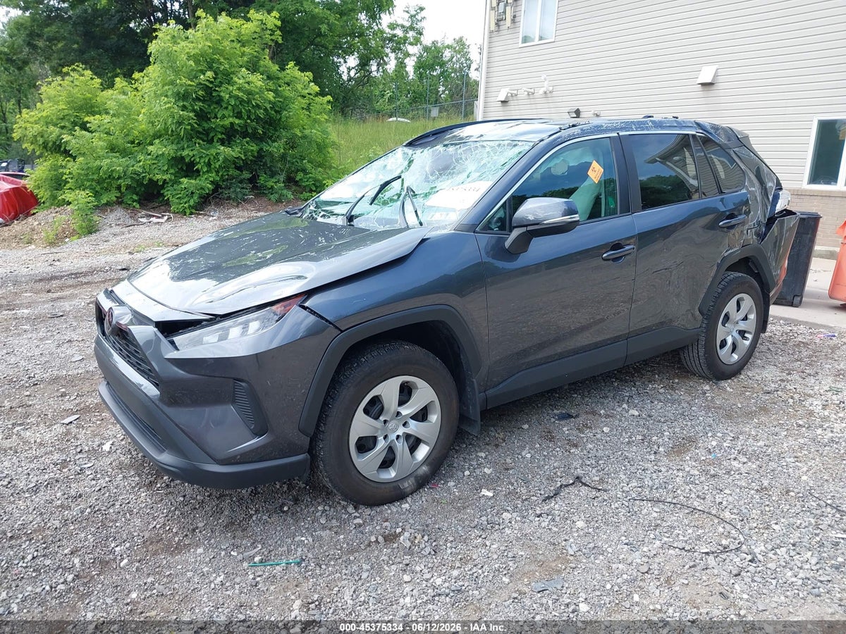 2019 TOYOTA RAV4 LE — снимка 2