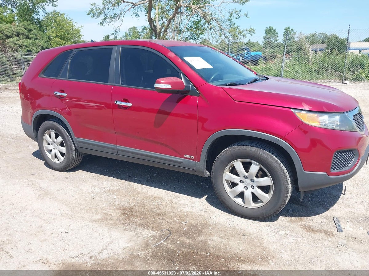2011 KIA SORENTO LX