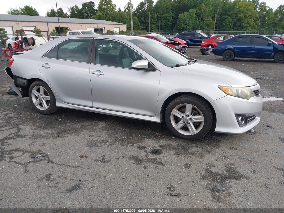 2012 TOYOTA CAMRY SE