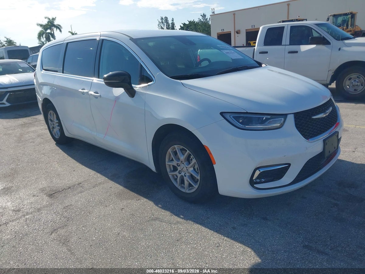 2024 CHRYSLER PACIFICA TOURING L