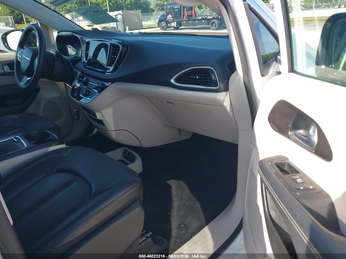 2024 CHRYSLER PACIFICA TOURING L — снимка 5