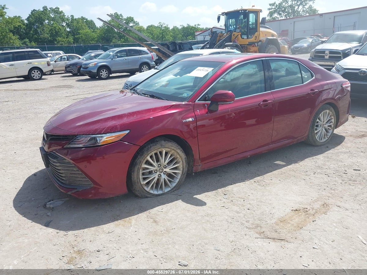 2020 TOYOTA CAMRY HYBRID XLE — снимка 2