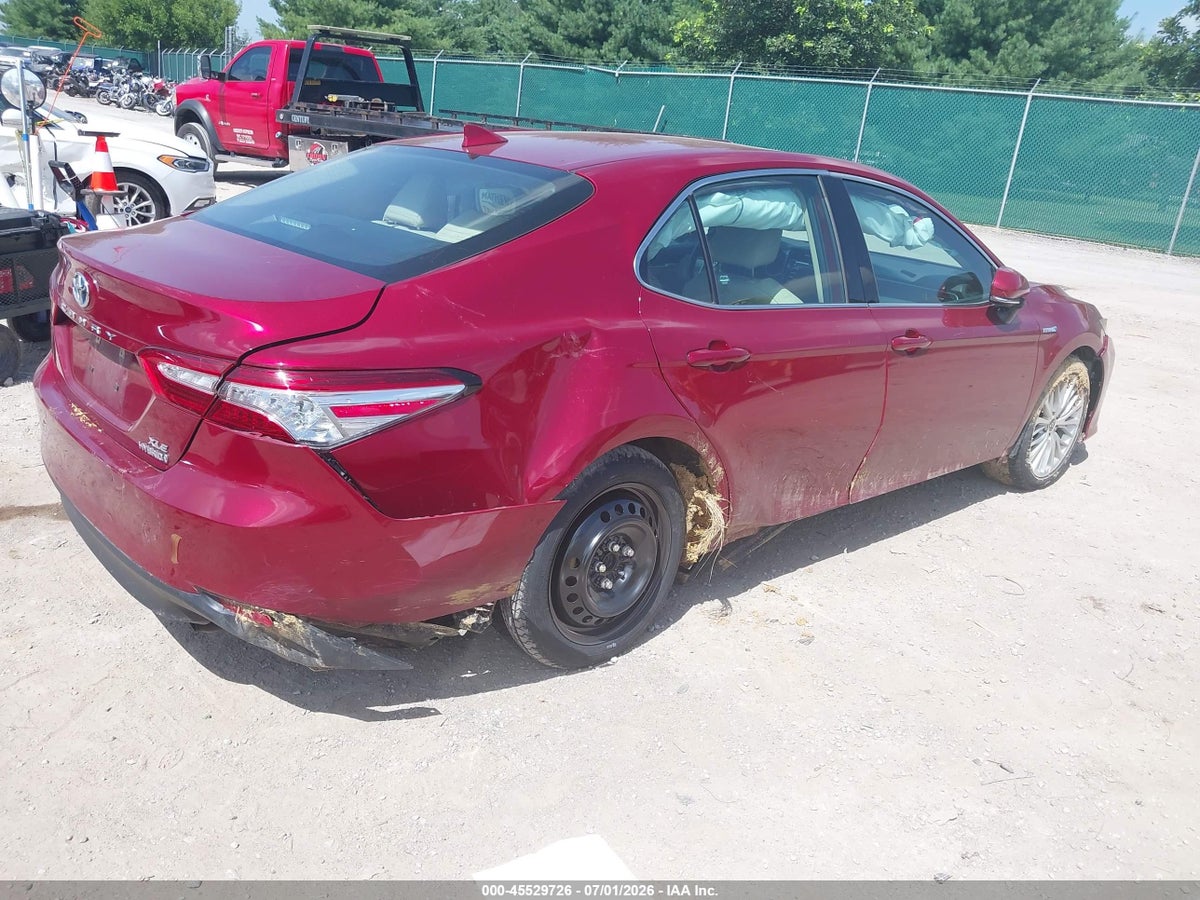 2020 TOYOTA CAMRY HYBRID XLE — снимка 4