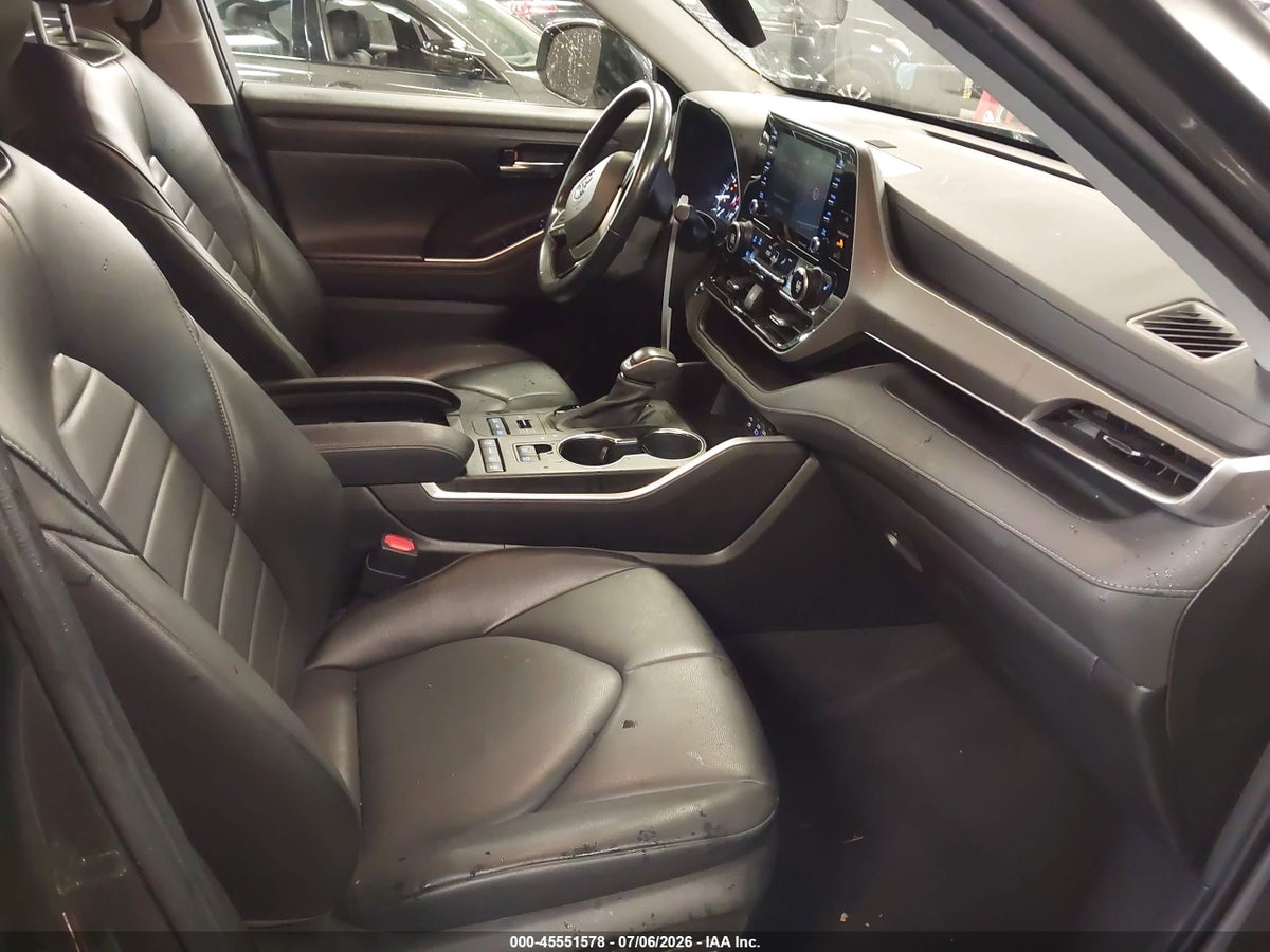 2022 TOYOTA HIGHLANDER XLE — снимка 5