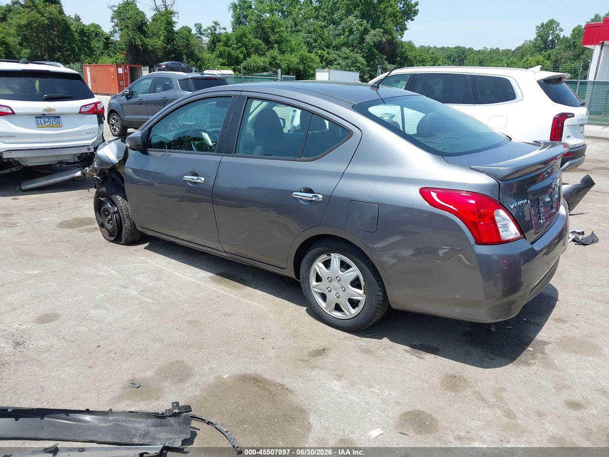 2017 NISSAN VERSA 1.6 SV — снимка 3