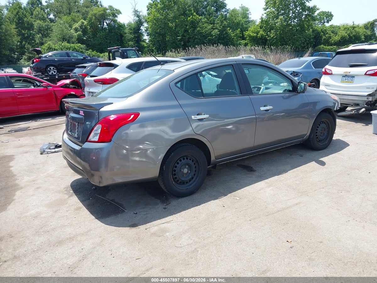 2017 NISSAN VERSA 1.6 SV — снимка 4