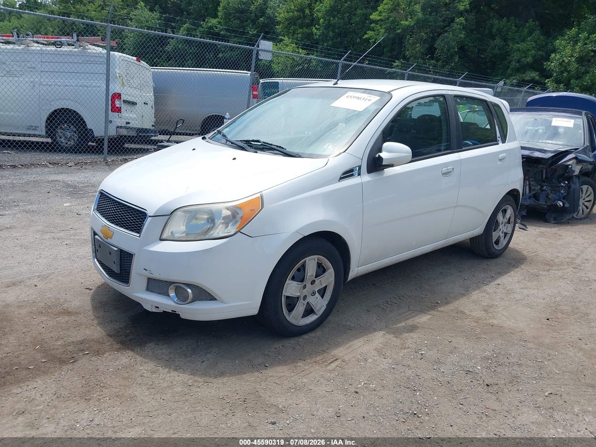 2011 CHEVROLET AVEO 2LT — снимка 2