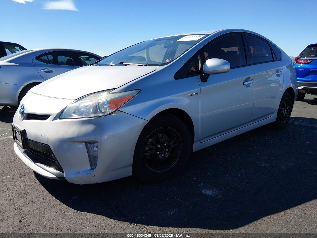 2015 TOYOTA PRIUS TWO — снимка 2