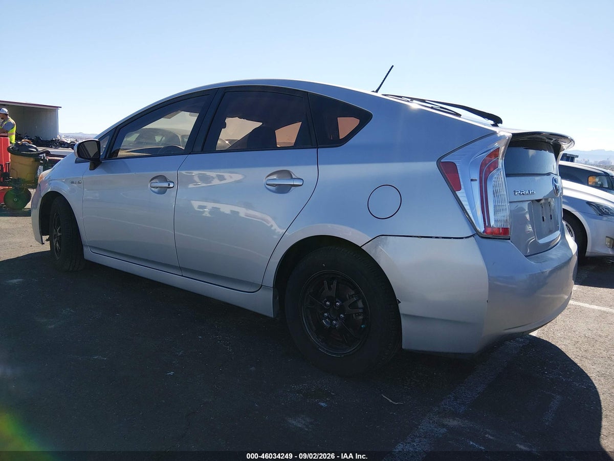 2015 TOYOTA PRIUS TWO — снимка 3