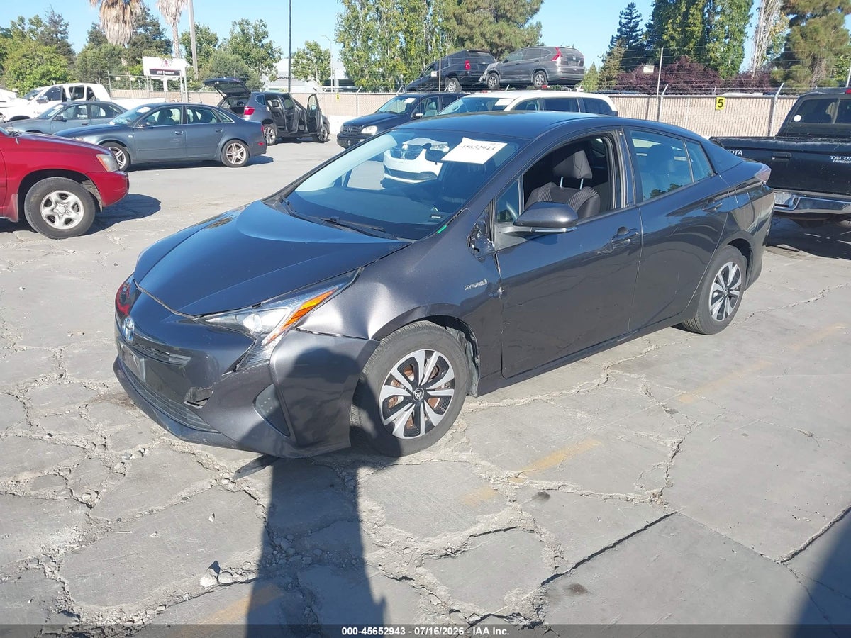2016 TOYOTA PRIUS TWO — снимка 2