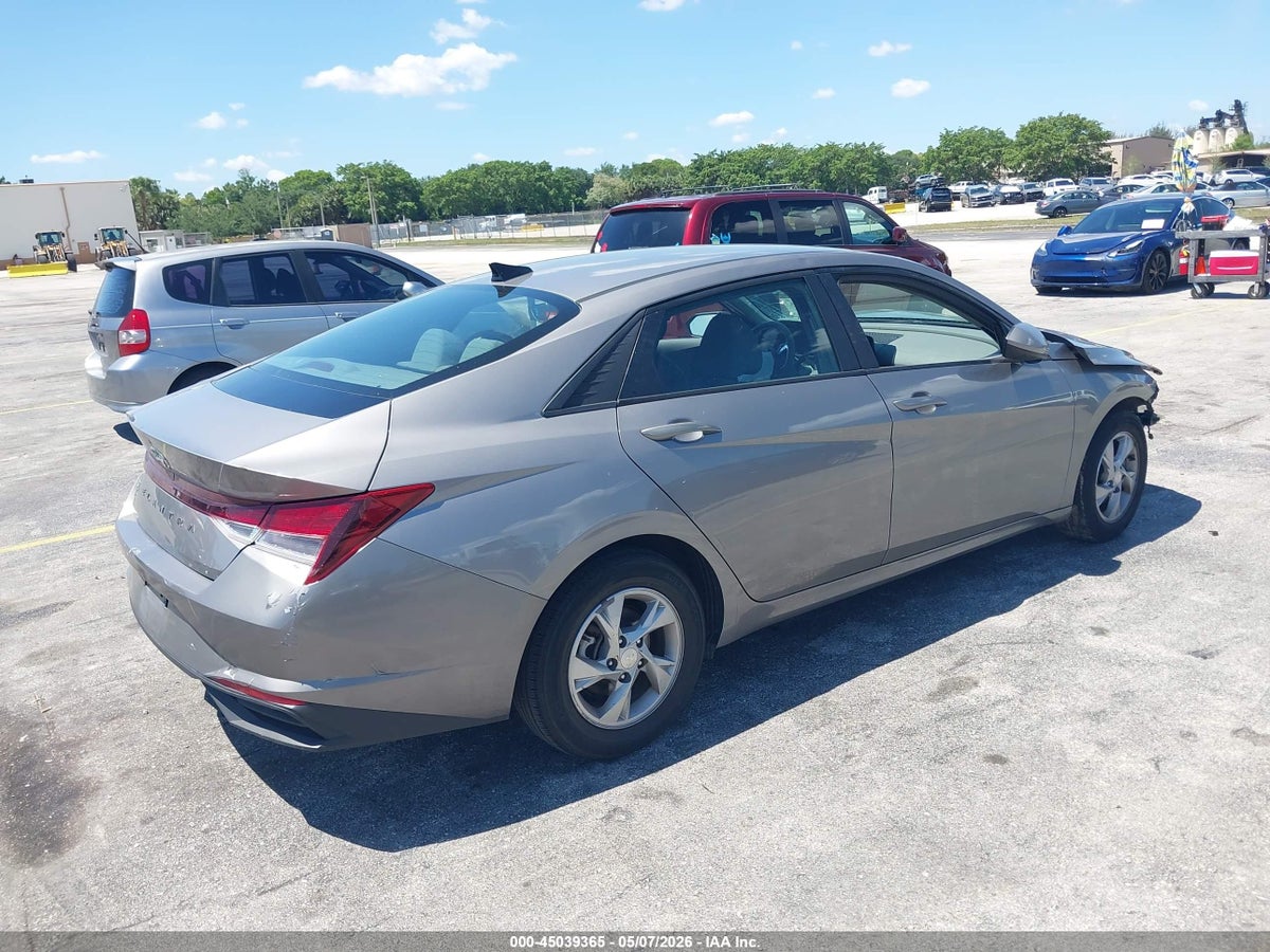 2021 HYUNDAI ELANTRA SE — снимка 4