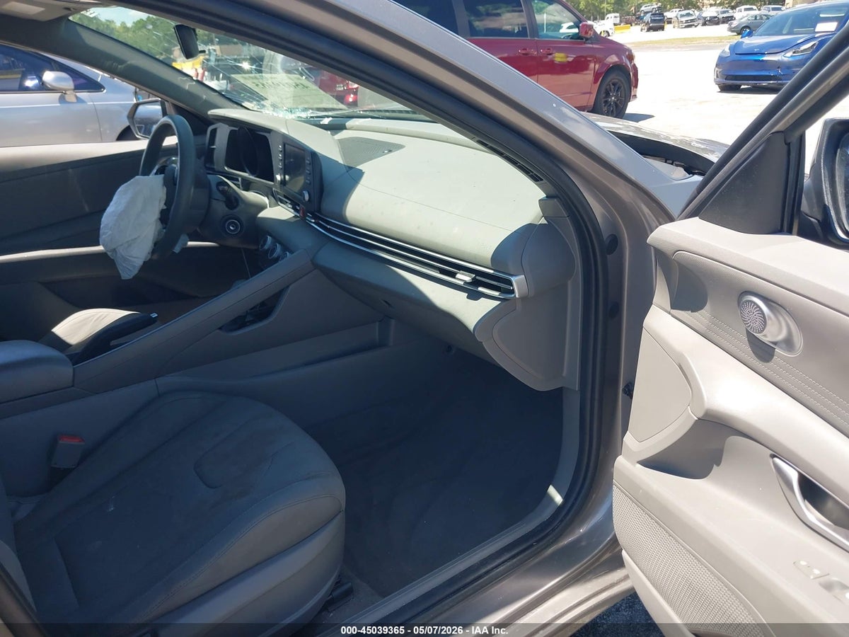 2021 HYUNDAI ELANTRA SE — снимка 5
