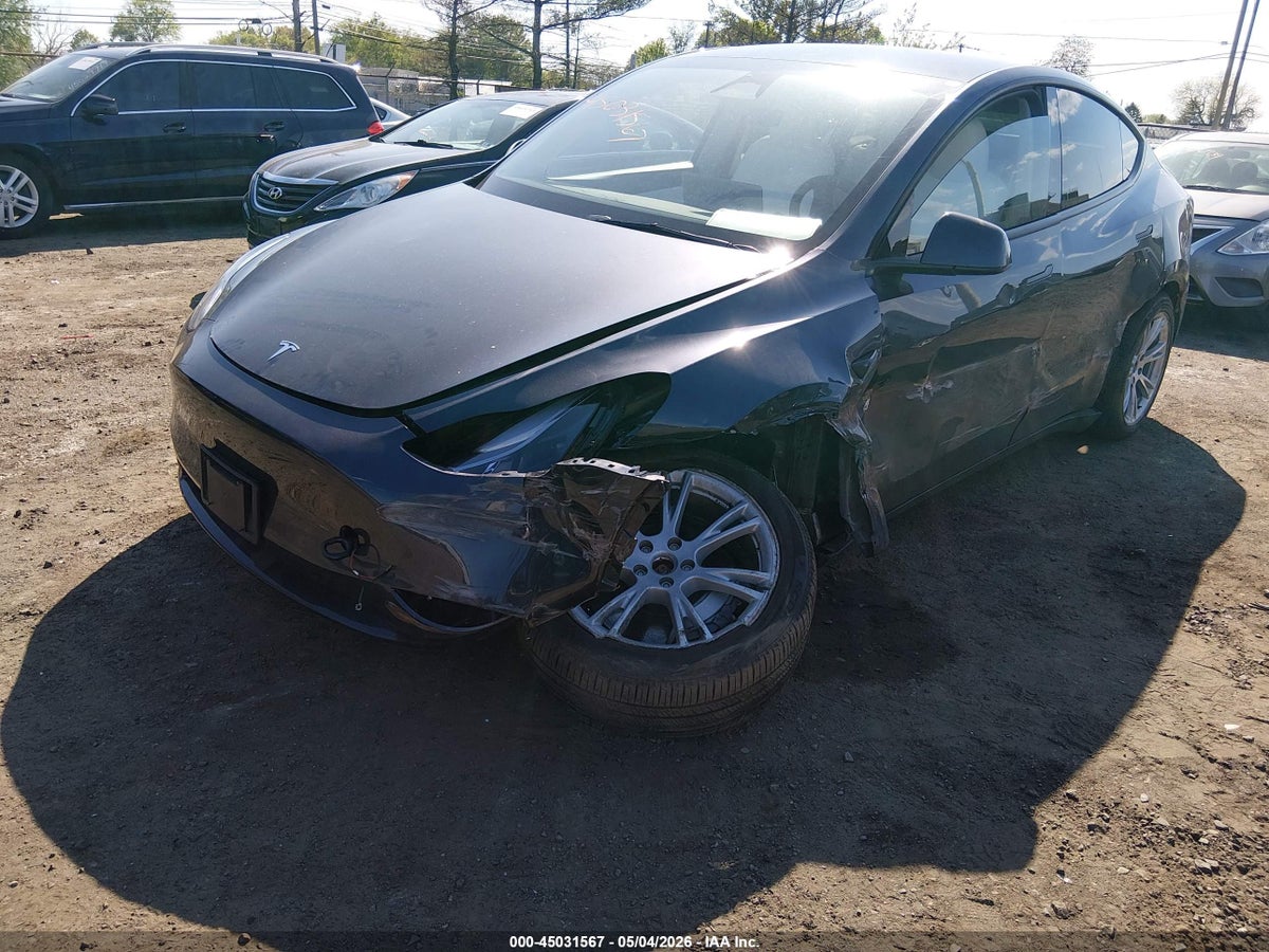 2024 TESLA MODEL Y LONG RANGE DUAL MOTOR ALL-WHEEL DRIVE — снимка 2