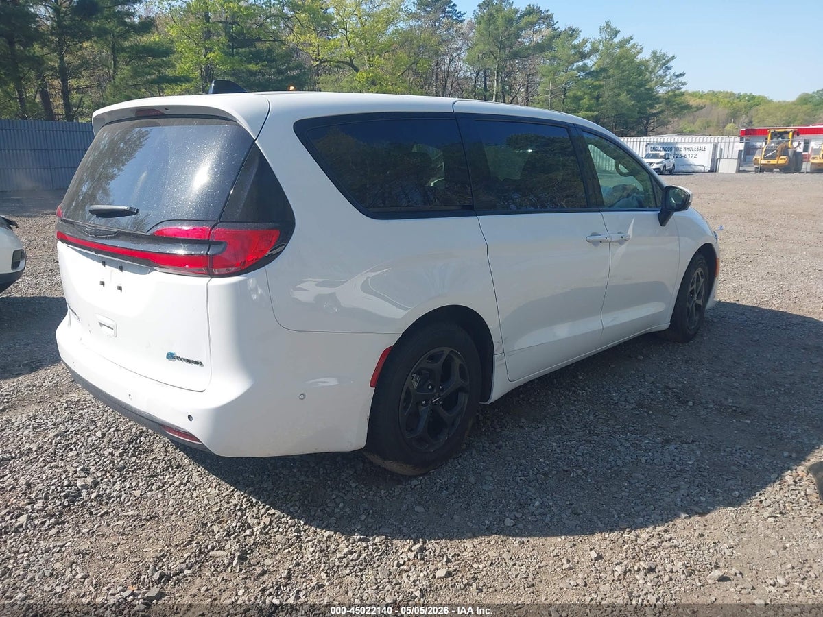2023 CHRYSLER PACIFICA HYBRID TOURING L — снимка 4