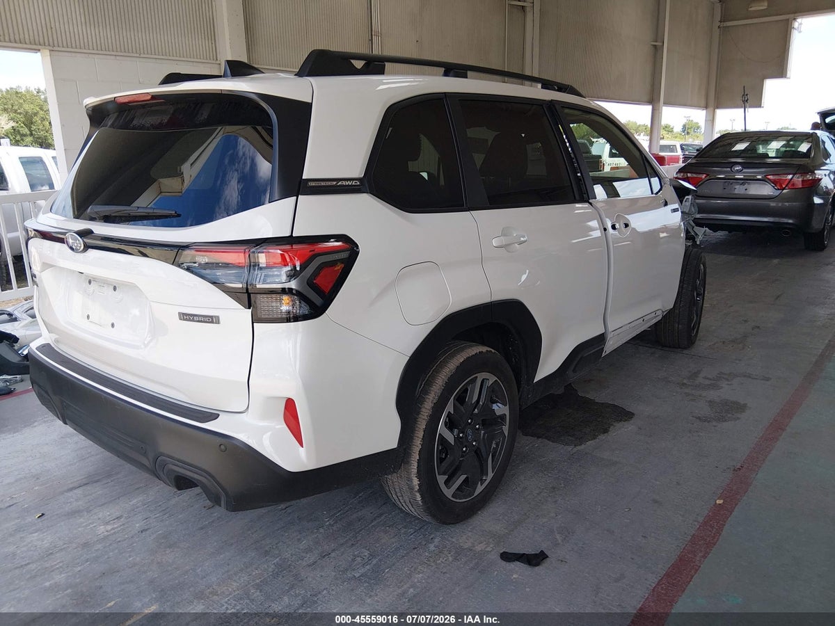 2025 SUBARU FORESTER LIMITED HYBRID — снимка 4