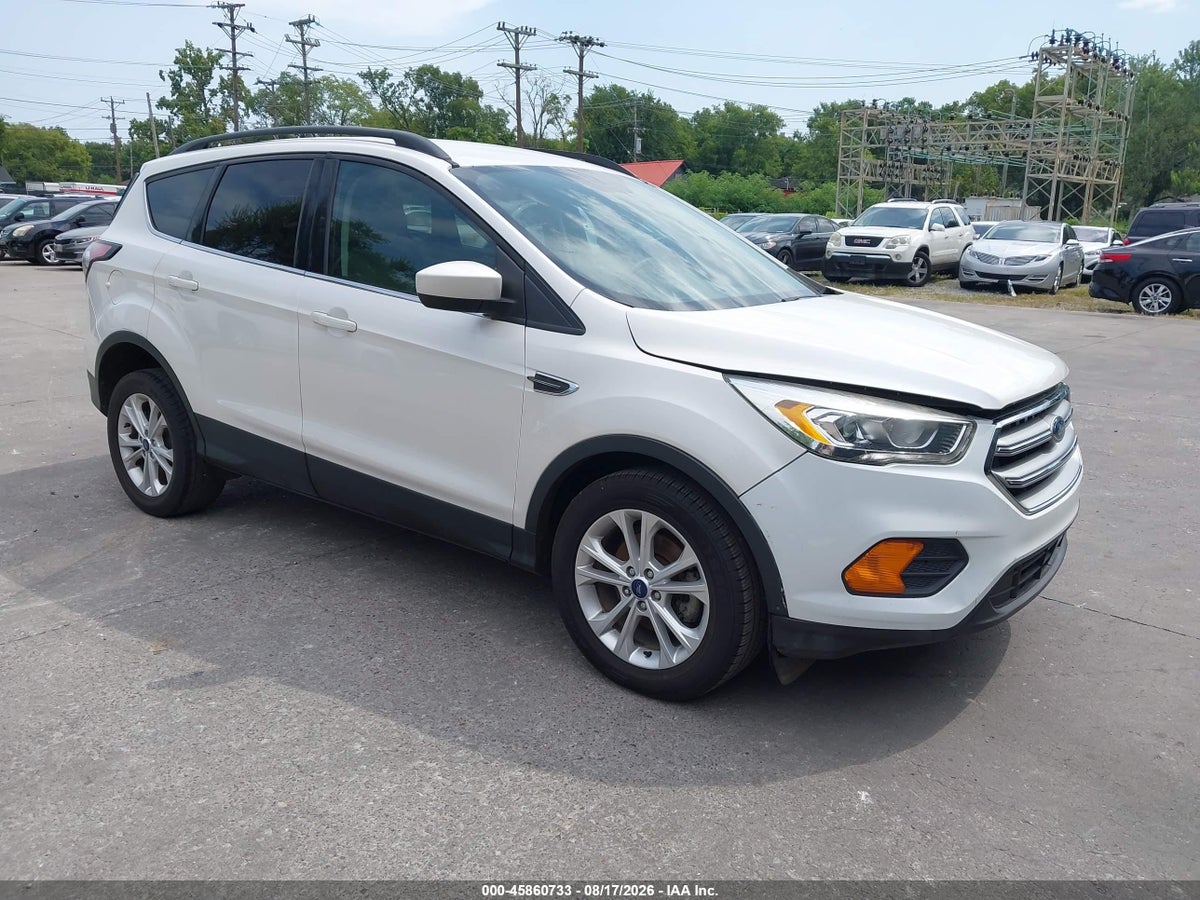 2017 FORD ESCAPE SE