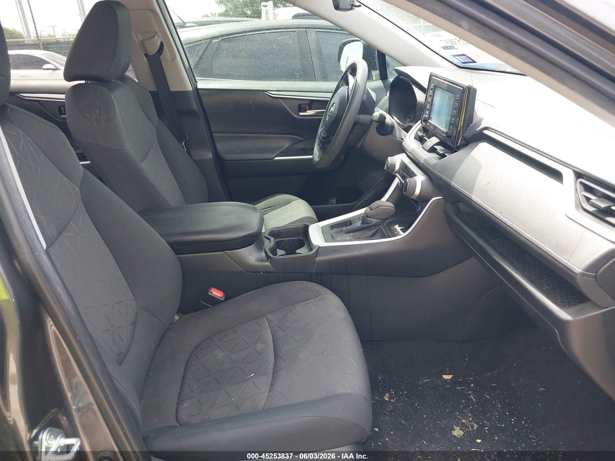 2021 TOYOTA RAV4 XLE — снимка 5