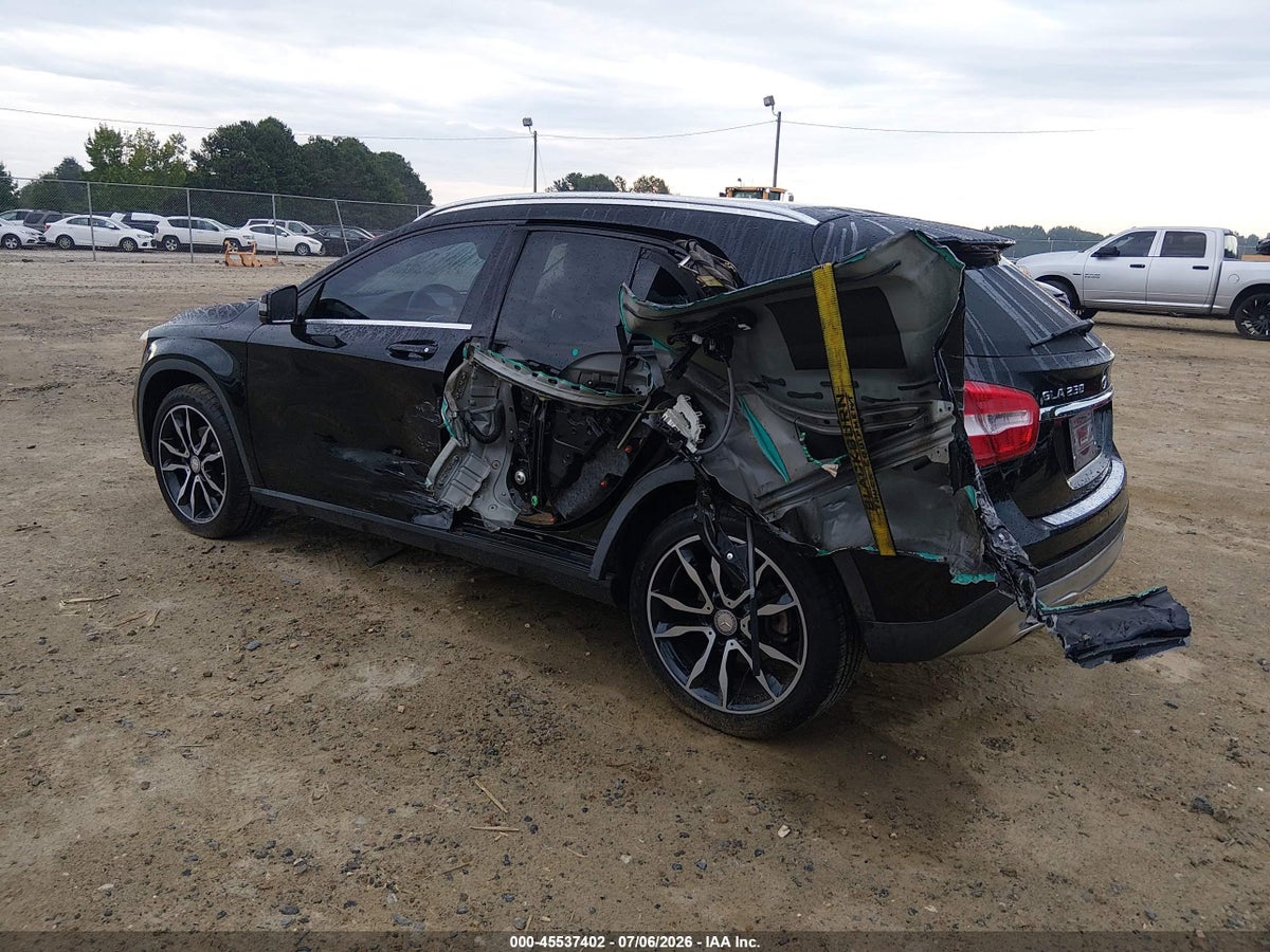 2015 MERCEDES-BENZ GLA 250 — снимка 3