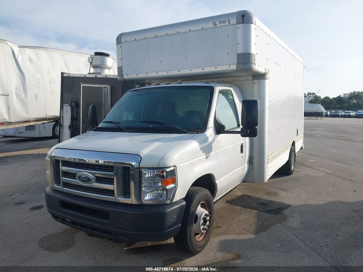 2010 FORD E-450 CUTAWAY — снимка 2