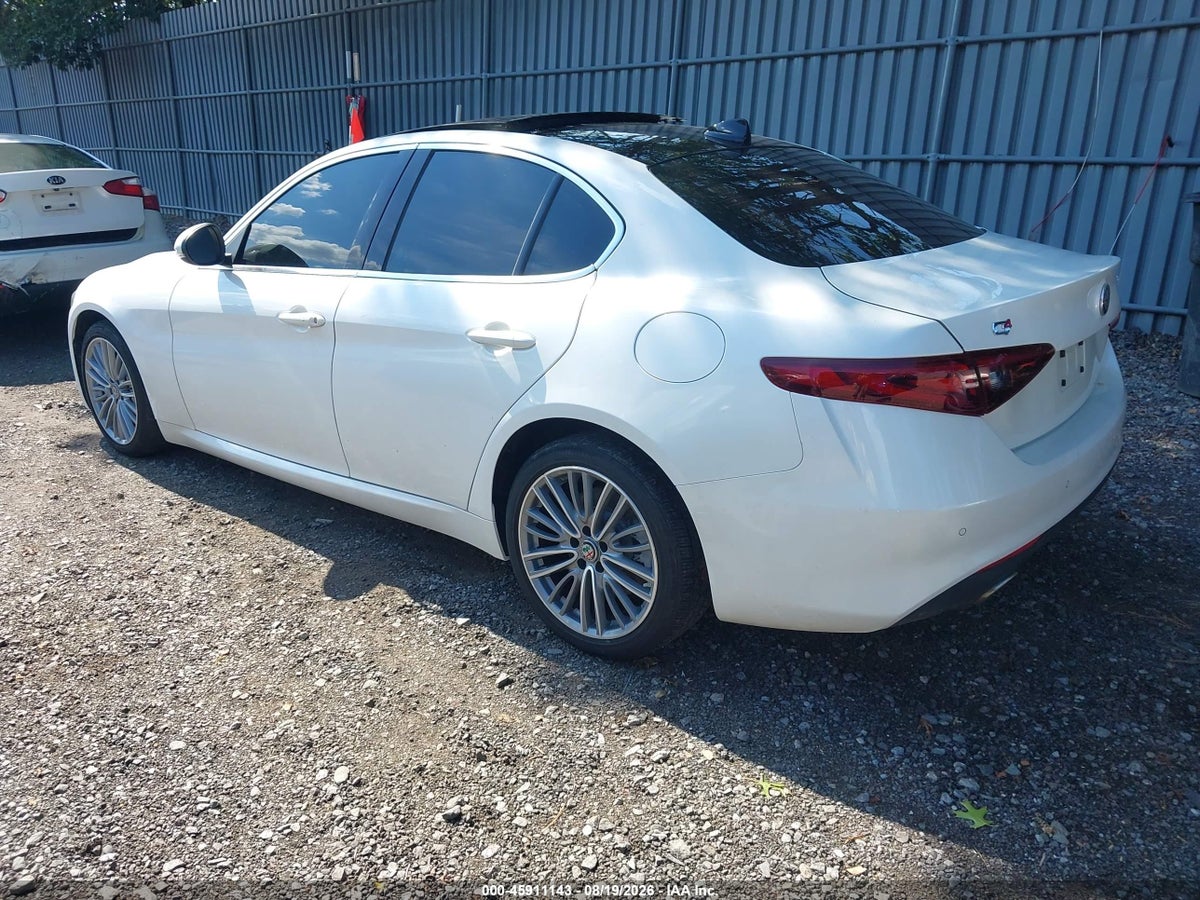 2018 ALFA ROMEO GIULIA TI LUSSO AWD — photo 3