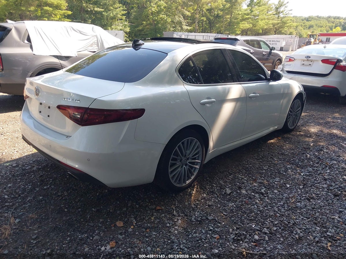 2018 ALFA ROMEO GIULIA TI LUSSO AWD — photo 4