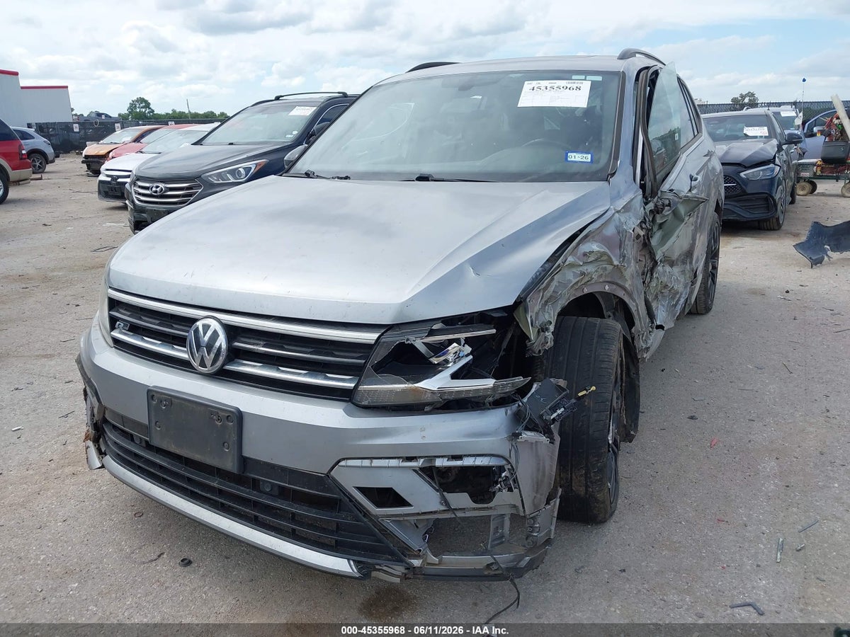 2020 VOLKSWAGEN TIGUAN 2.0T SE/2.0T SE R-LINE BLACK/2.0T SEL — снимка 2