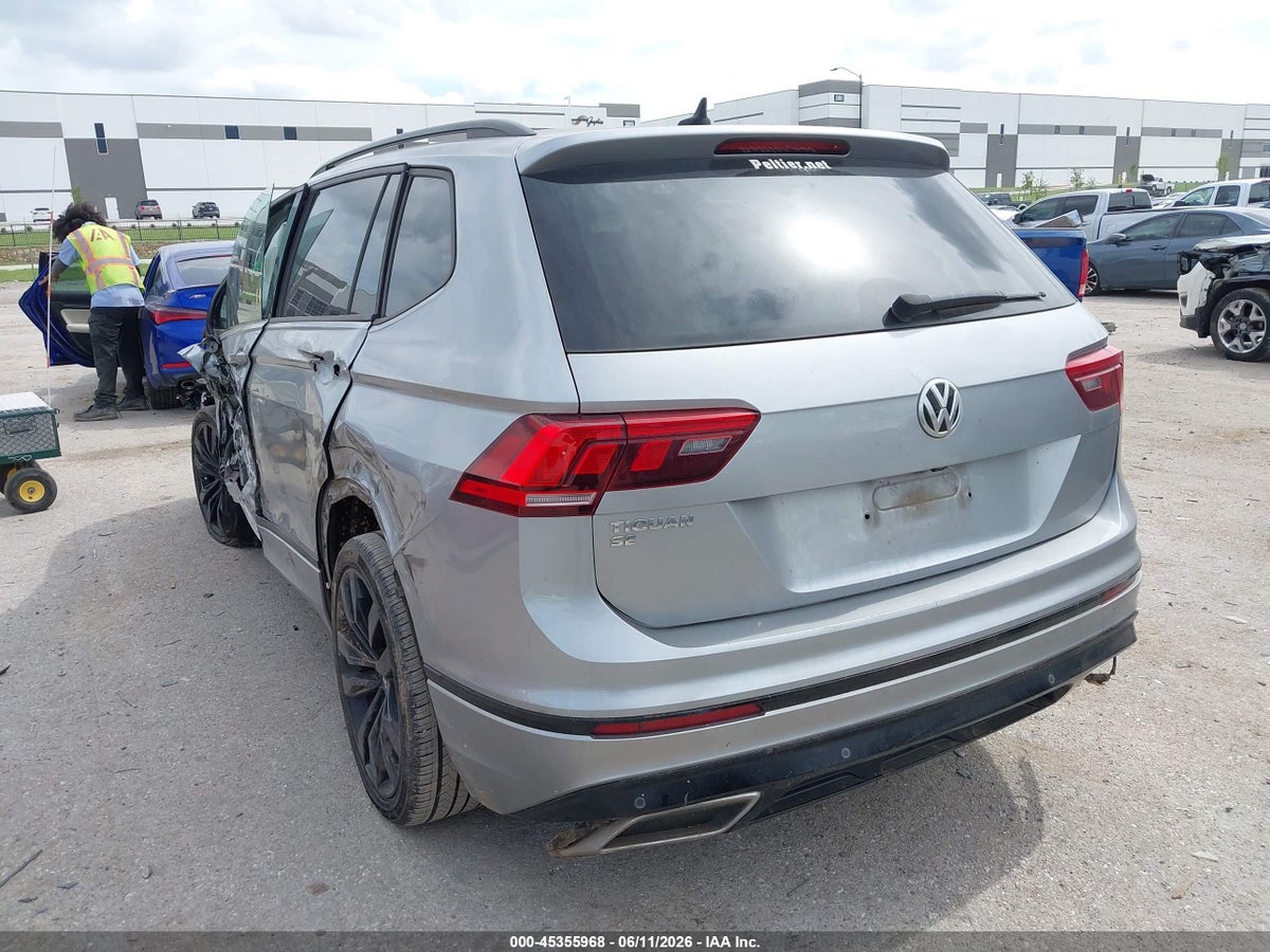 2020 VOLKSWAGEN TIGUAN 2.0T SE/2.0T SE R-LINE BLACK/2.0T SEL — снимка 3