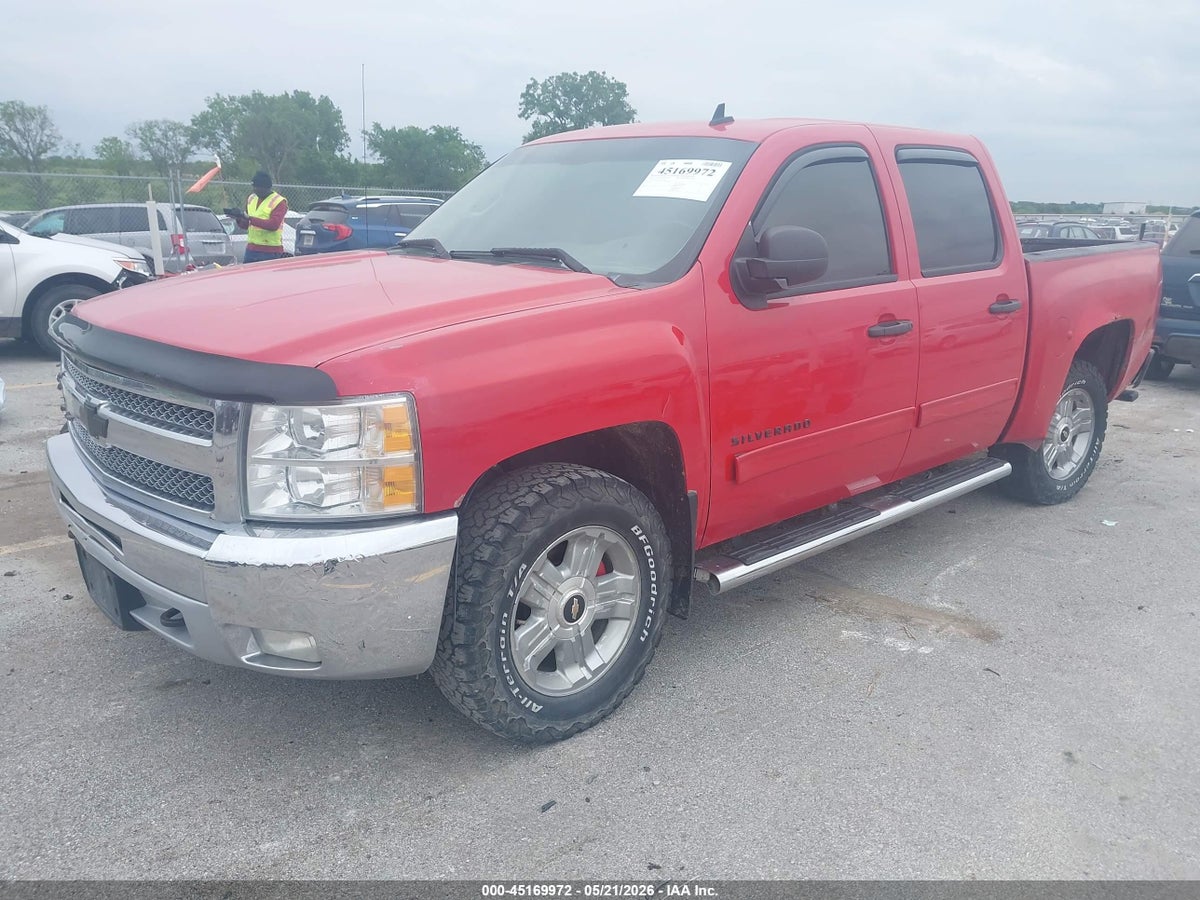 2013 CHEVROLET SILVERADO 1500 LT — снимка 2