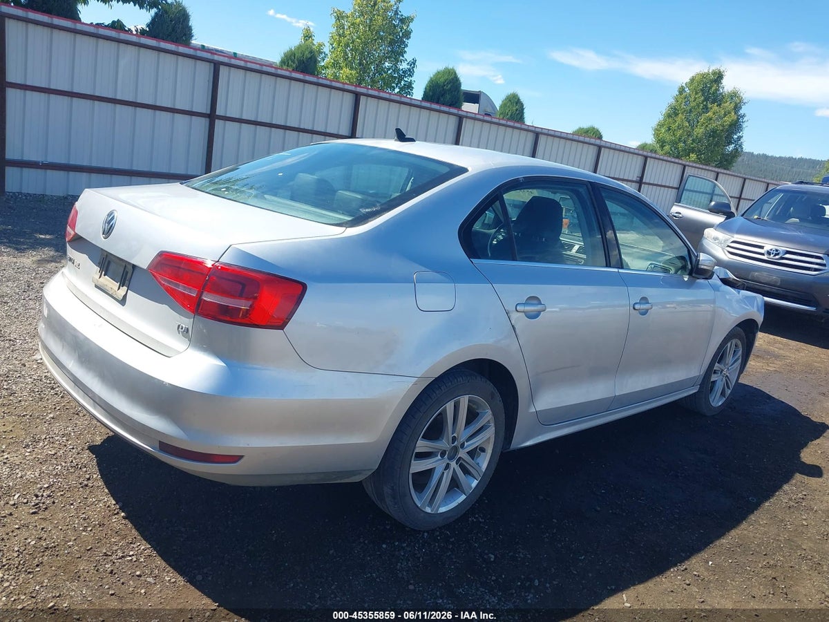 2015 VOLKSWAGEN JETTA 2.0L TDI SEL — снимка 4