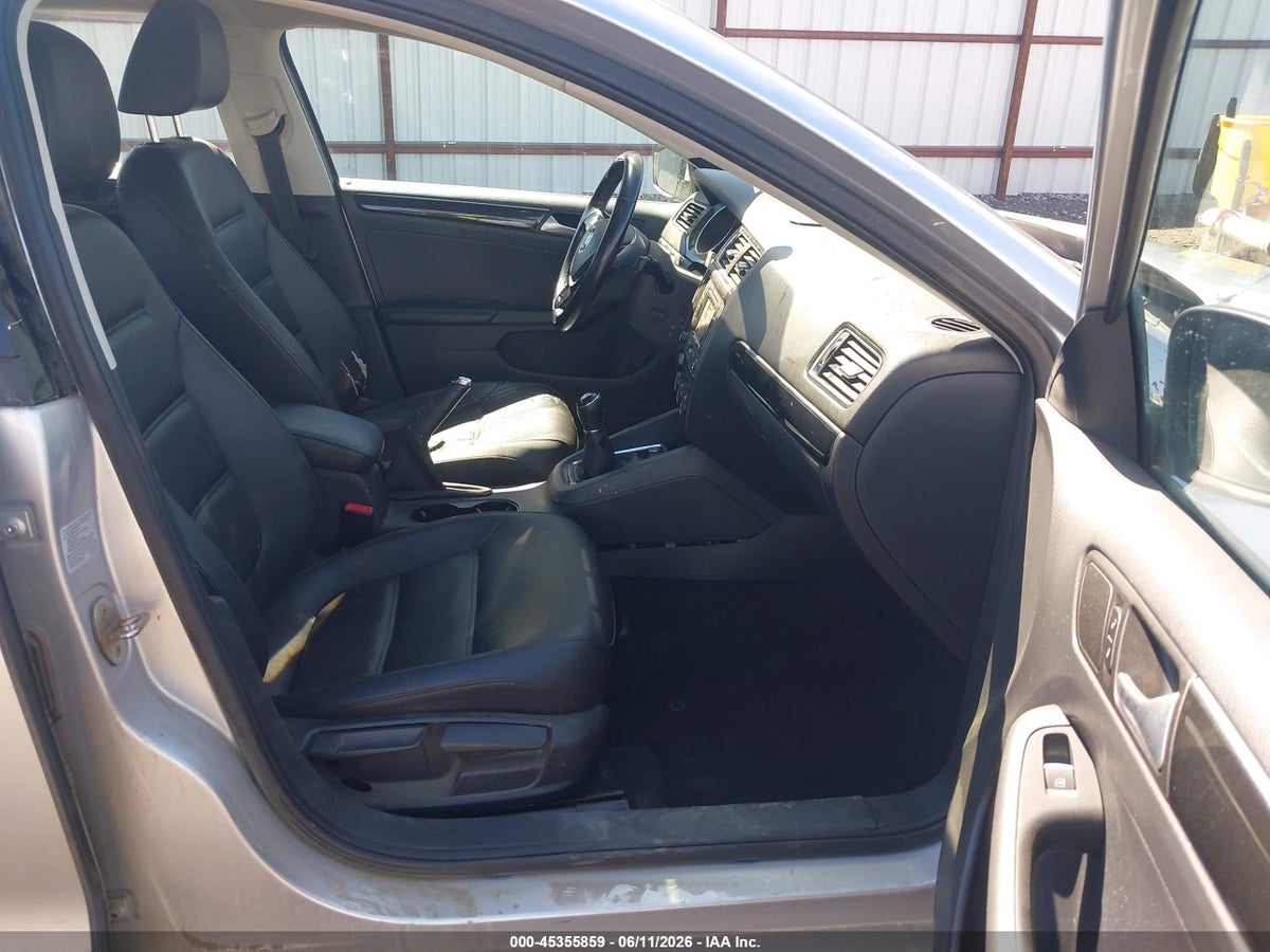 2015 VOLKSWAGEN JETTA 2.0L TDI SEL — снимка 5