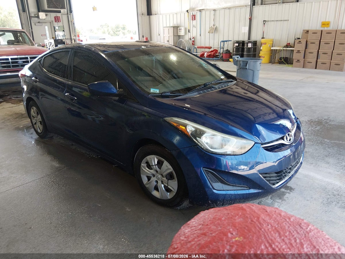 2016 HYUNDAI ELANTRA SE