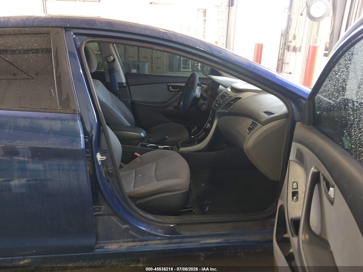 2016 HYUNDAI ELANTRA SE — снимка 5