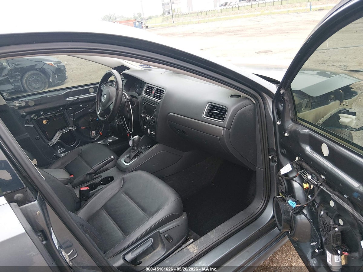 2014 VOLKSWAGEN JETTA 2.0L TDI — снимка 5