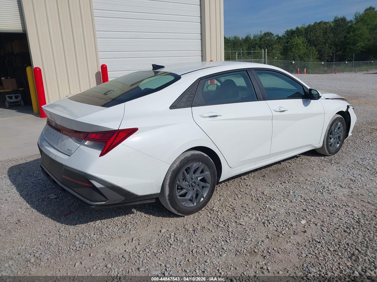 2026 HYUNDAI ELANTRA HYBRID BLUE — снимка 4