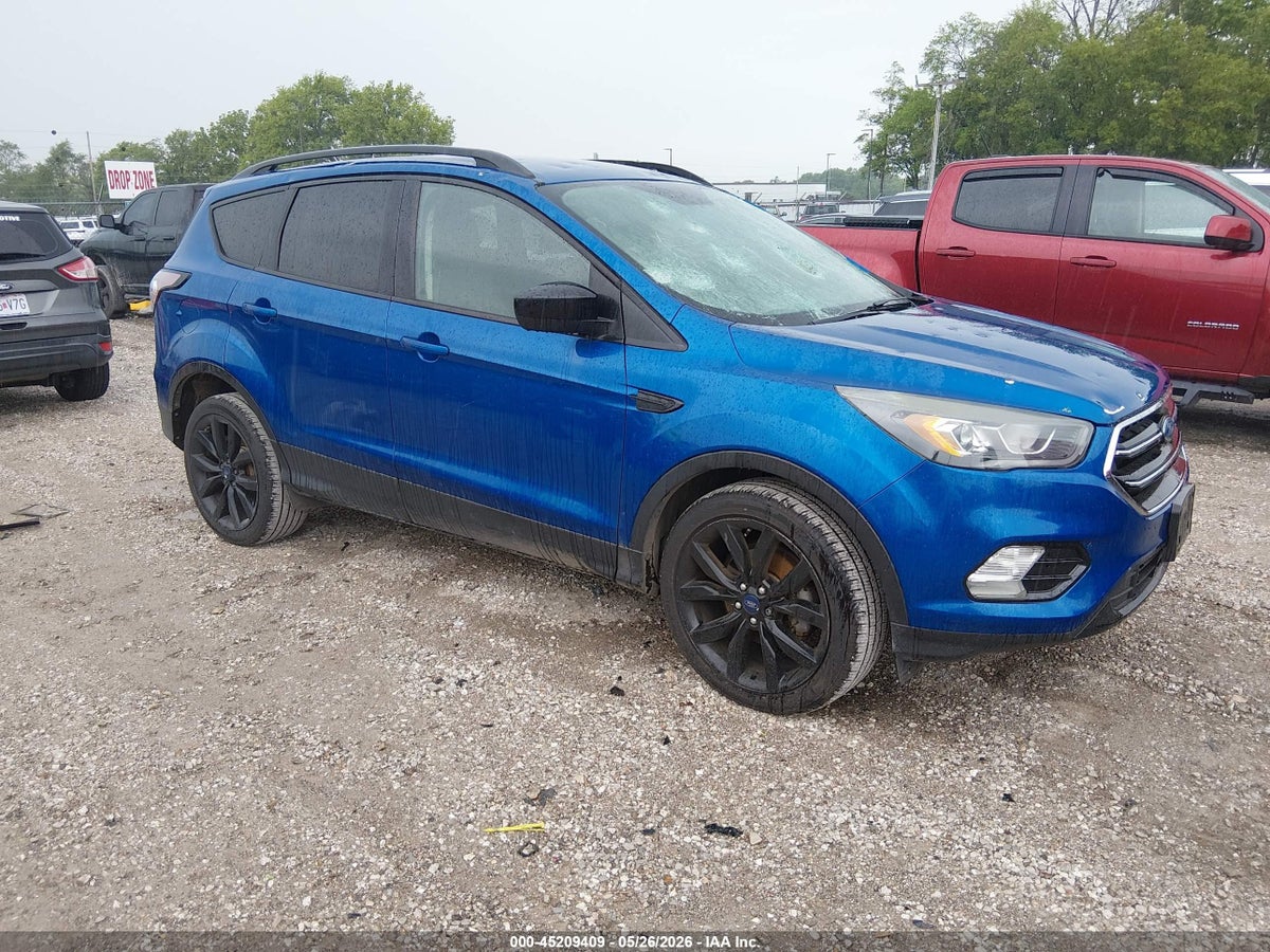2017 FORD ESCAPE SE