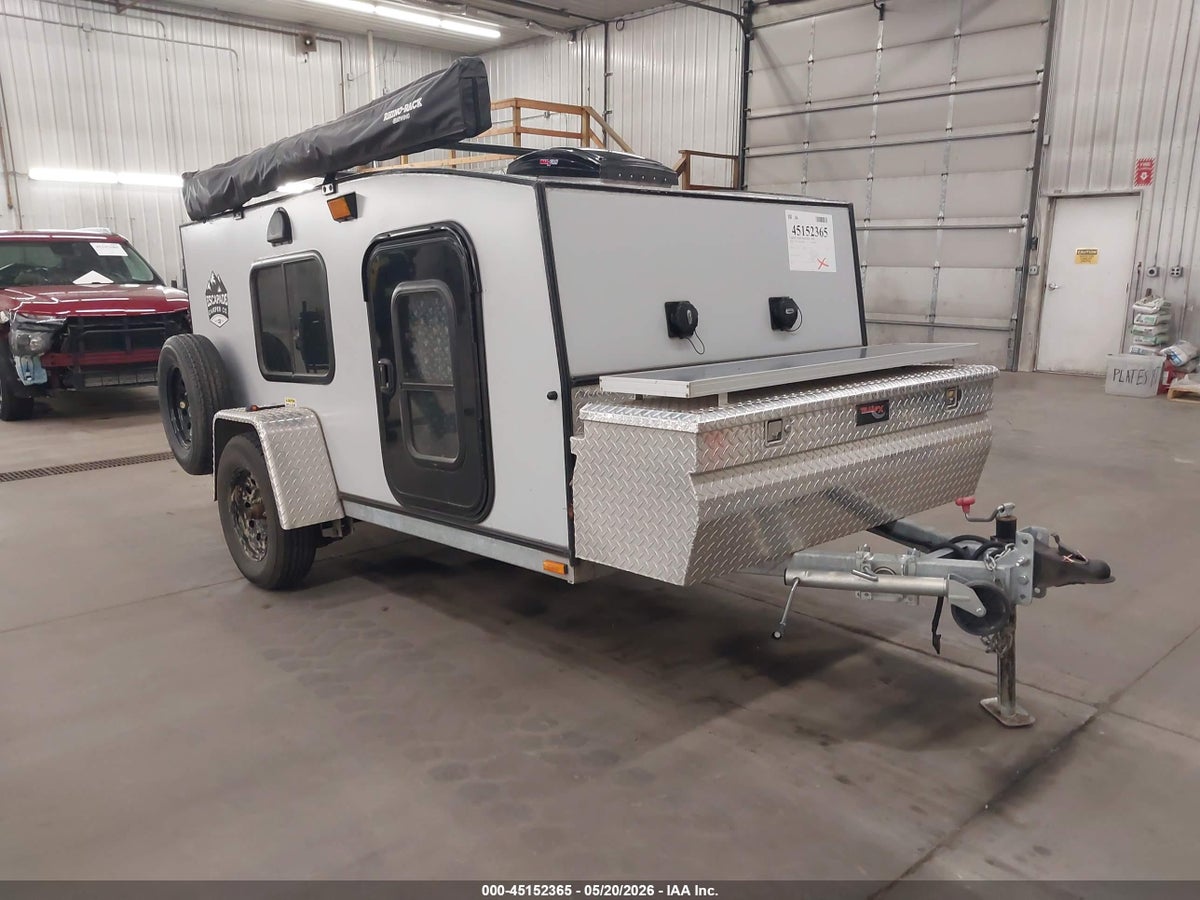 2018 ESCSPE CAMPER