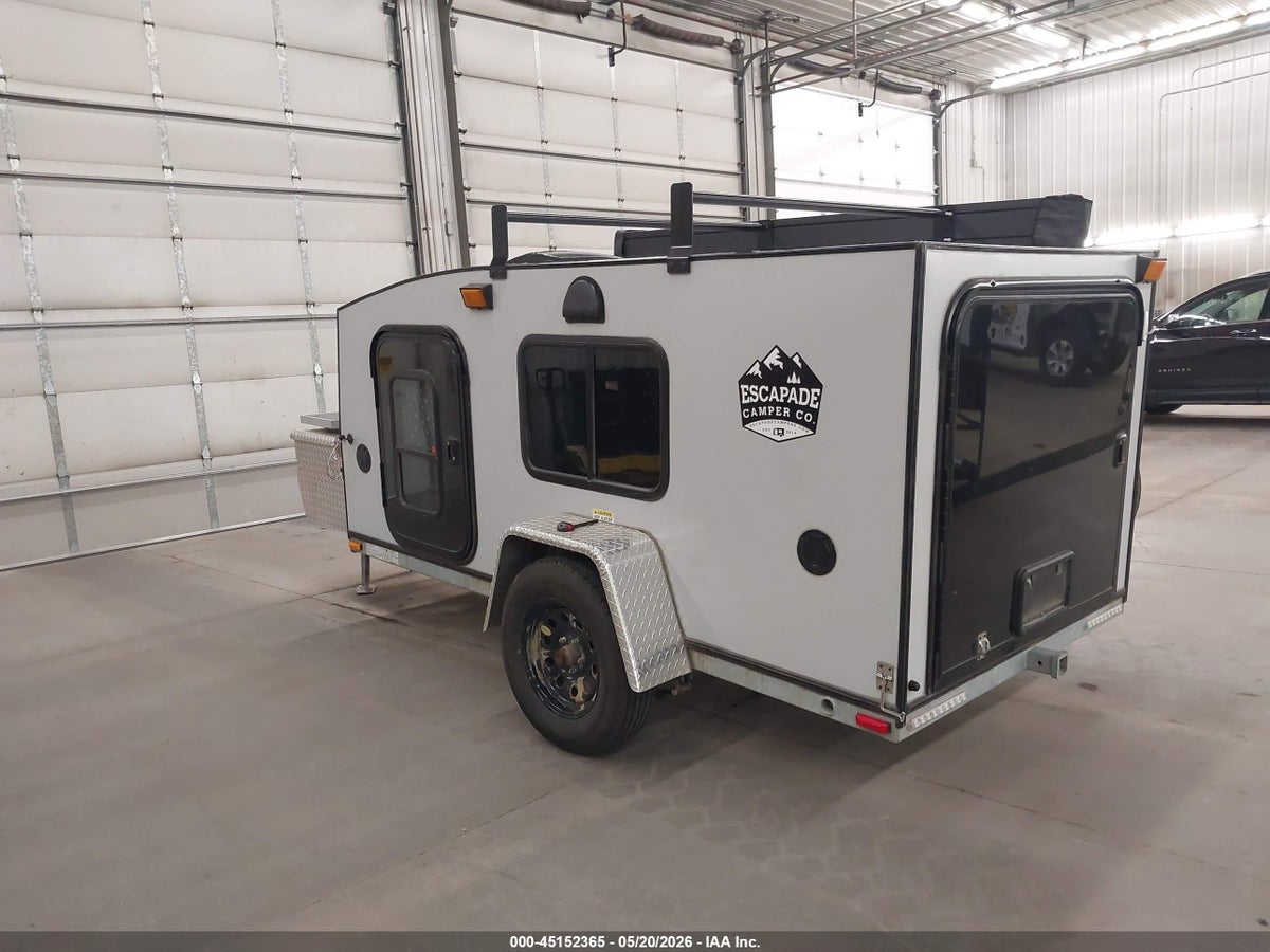 2018 ESCSPE CAMPER — снимка 3