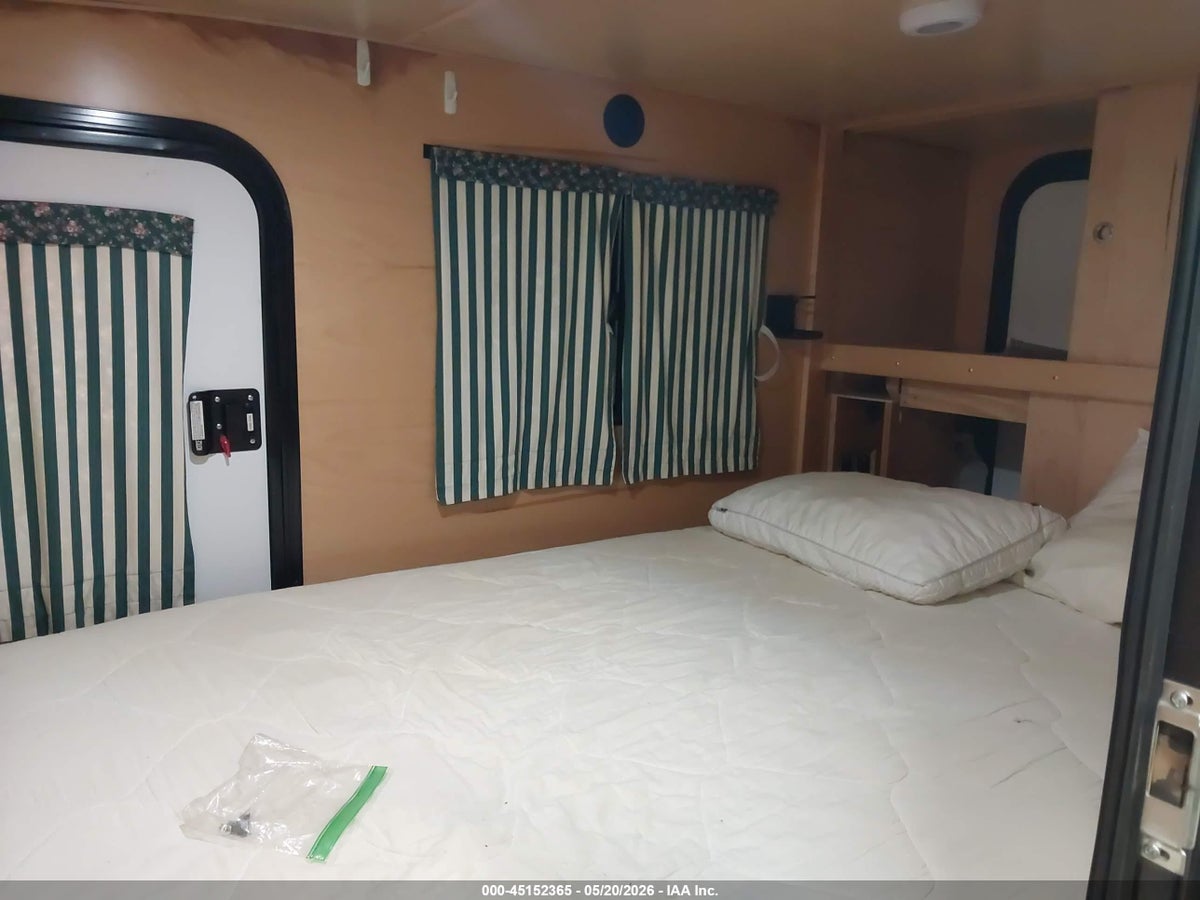 2018 ESCSPE CAMPER — снимка 5