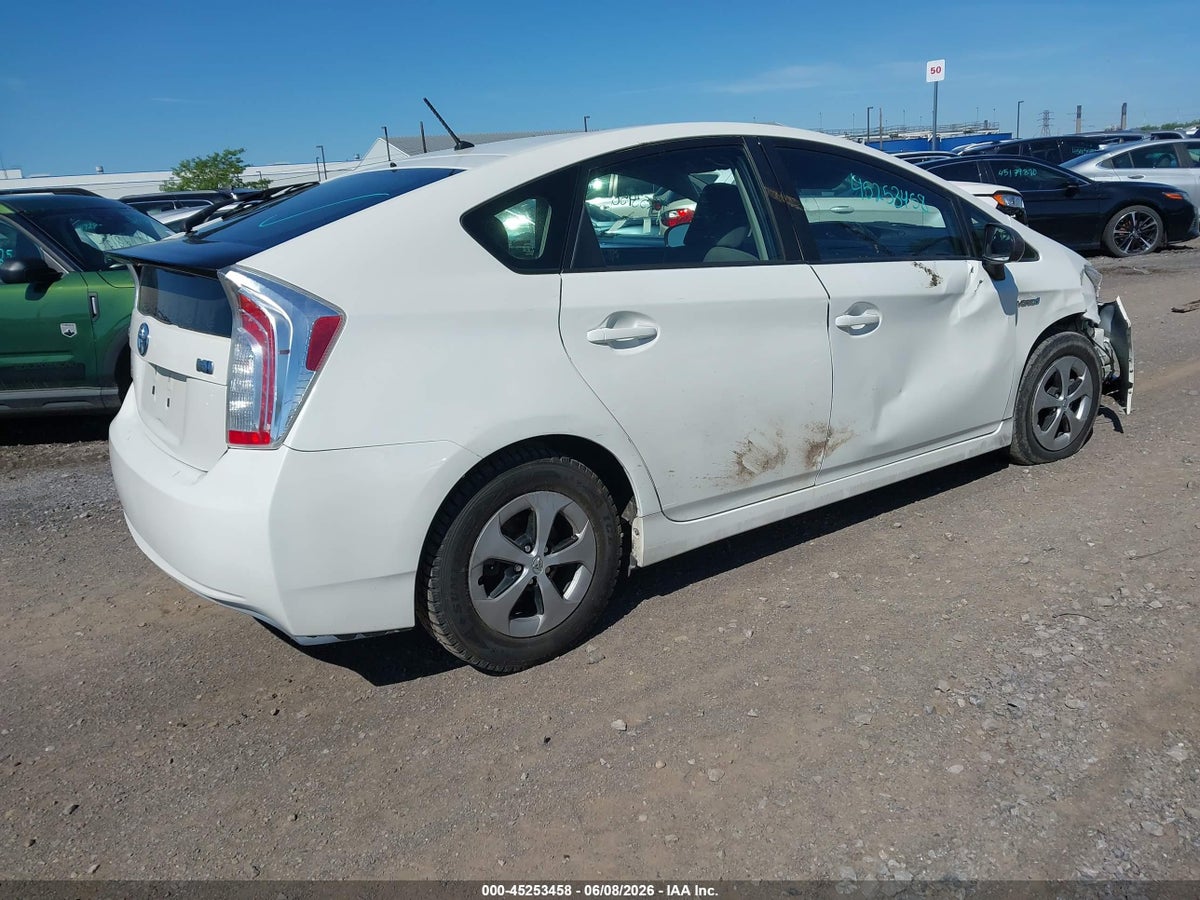 2015 TOYOTA PRIUS TWO — снимка 4