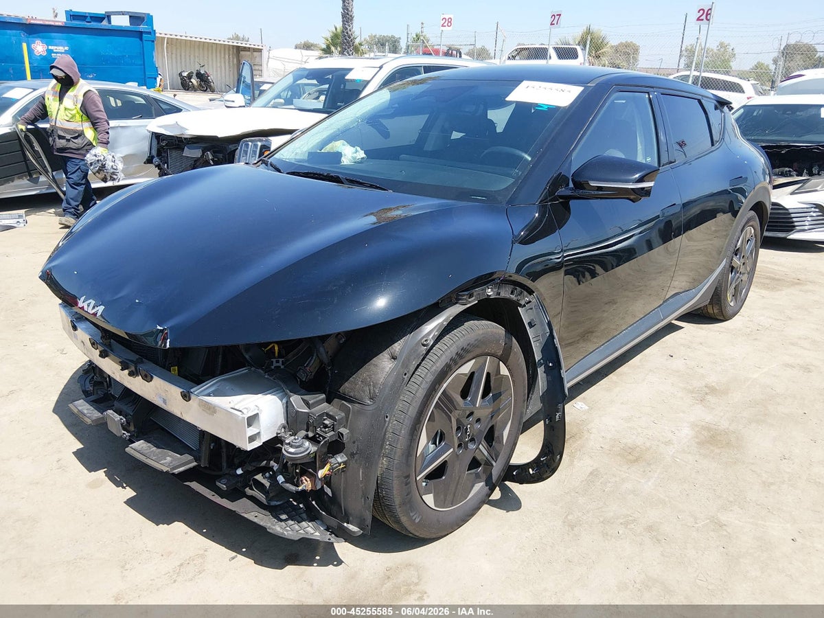 2025 KIA EV6 LIGHT LONG RANGE RWD — снимка 2