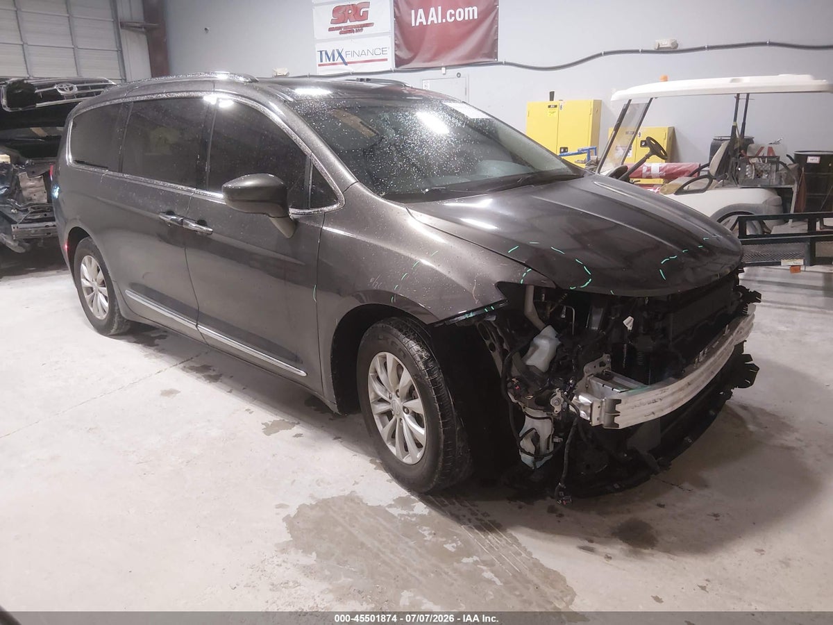 2018 CHRYSLER PACIFICA TOURING L PLUS