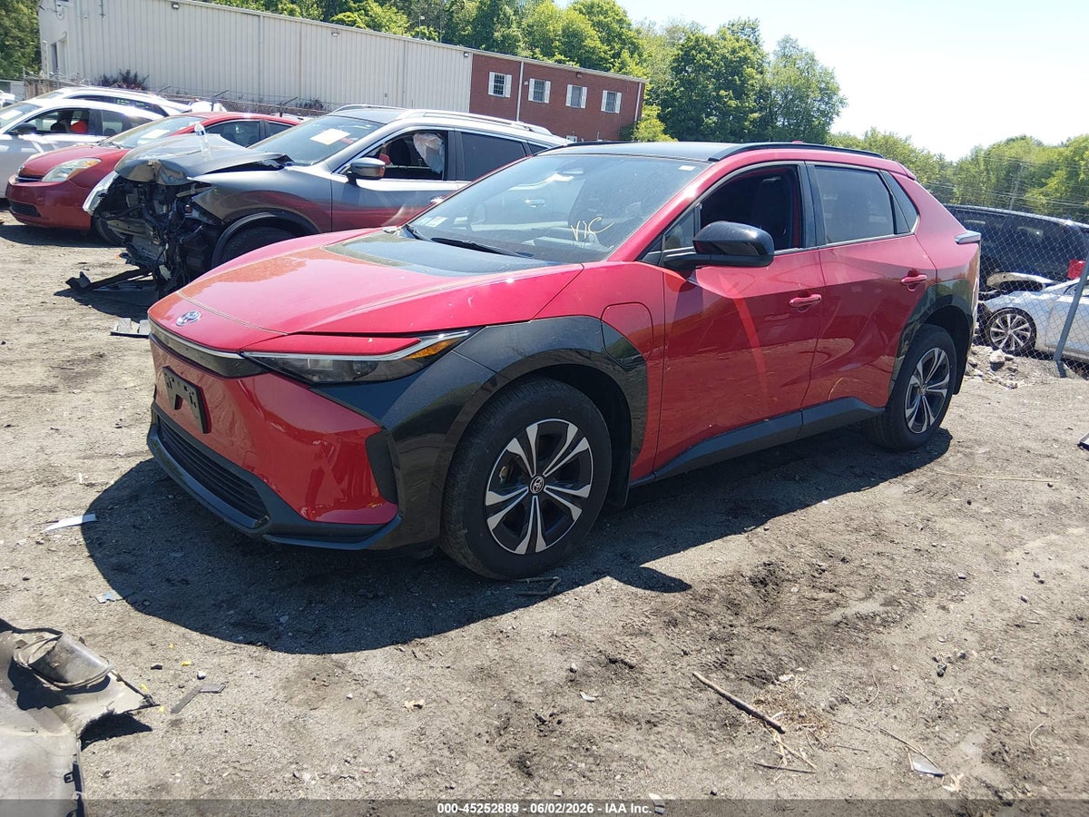 2025 TOYOTA BZ4X XLE — снимка 2