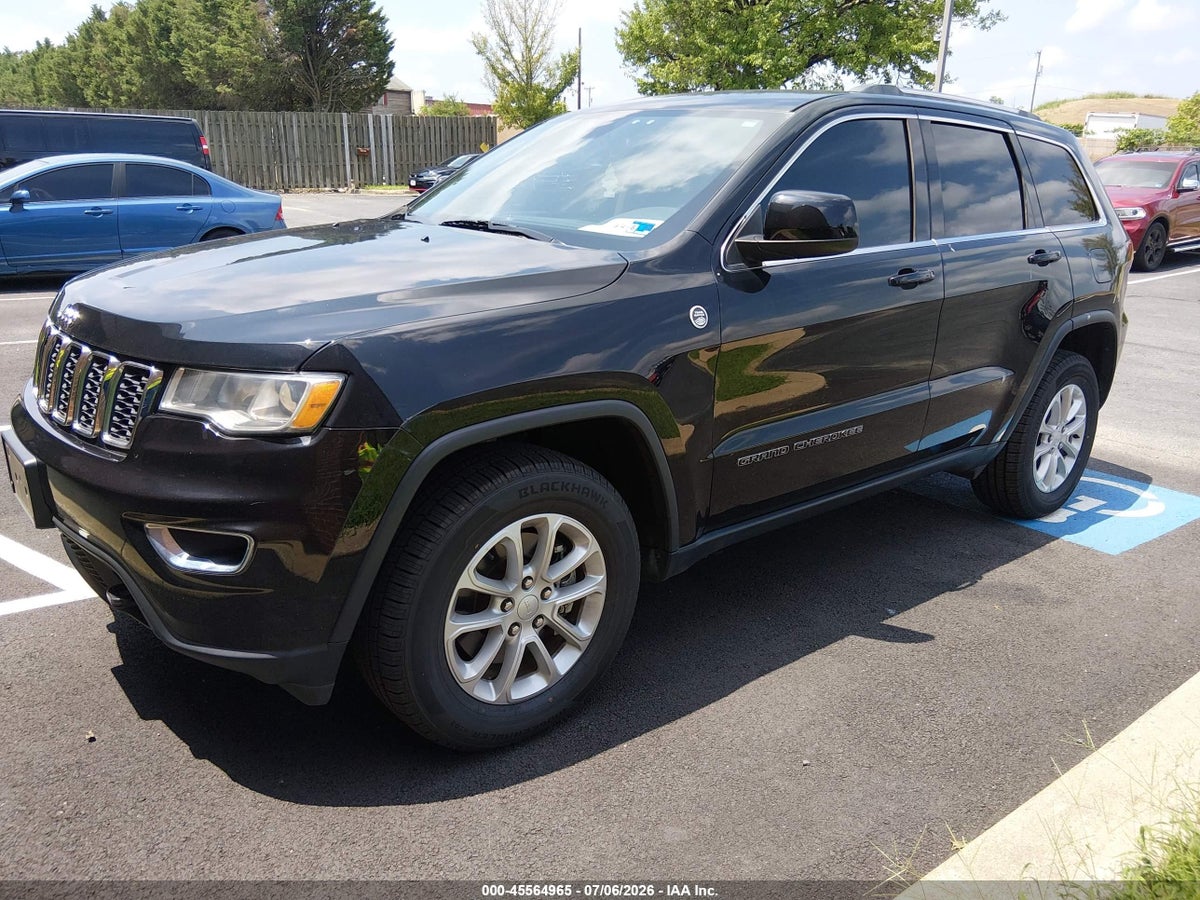 2021 JEEP GRAND CHEROKEE LAREDO E 4X4 — снимка 2