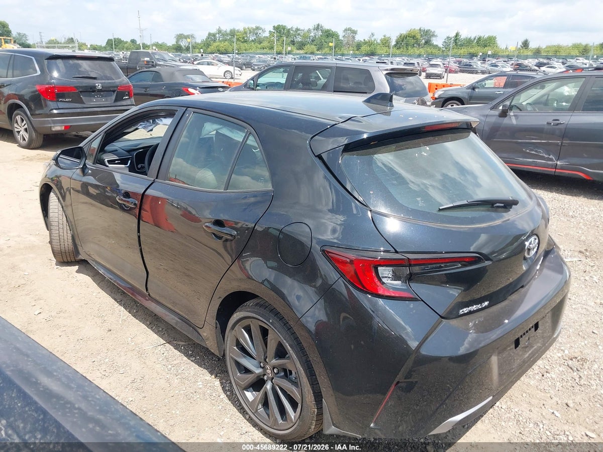 2026 TOYOTA COROLLA XSE — снимка 3