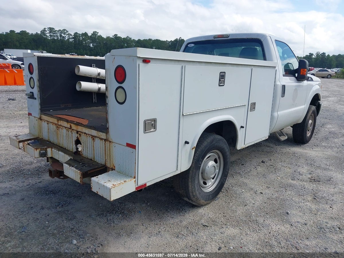 2013 FORD SUPER DUTY F-250 SRW XL — снимка 4
