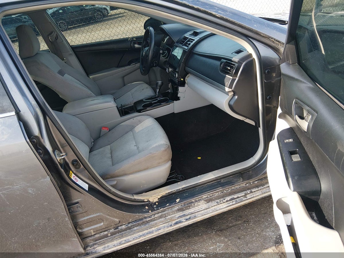 2014 TOYOTA CAMRY LE — снимка 5